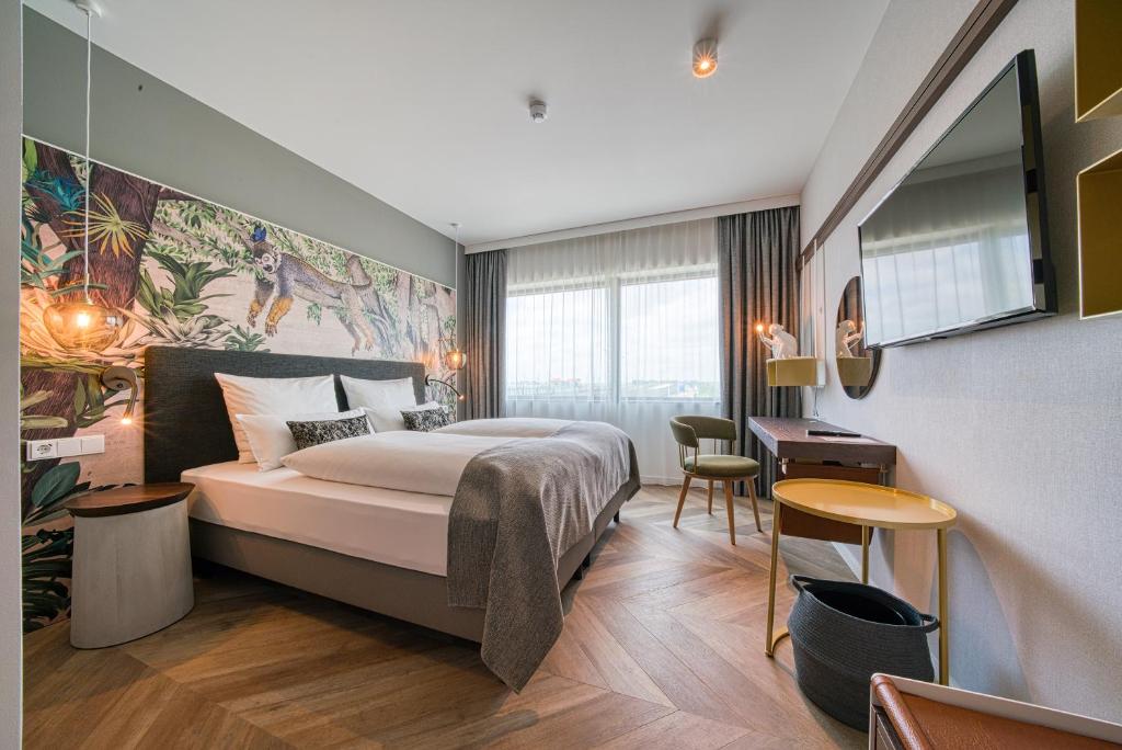 NinetyNine Hotel Amsterdam Airport