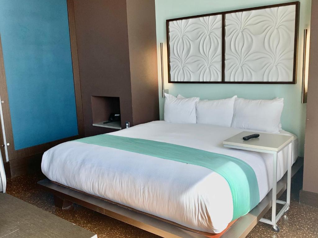 CityFlatsHotel Holland, Tapestry Collection by Hilton