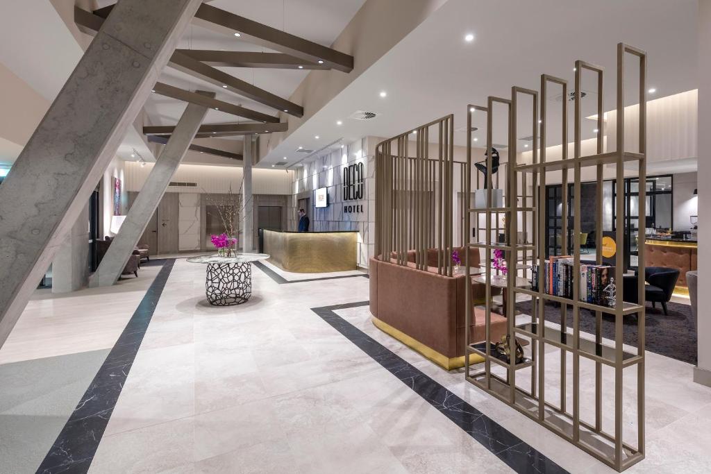 Deco Hotel