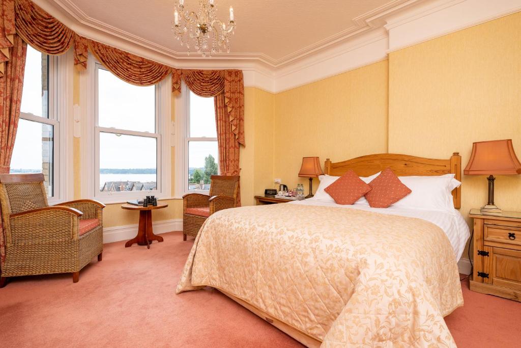 Summerhill Hotel