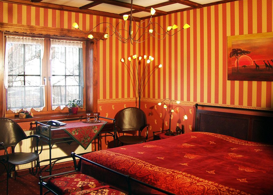 Landhaus & Burg Hotel Romantik