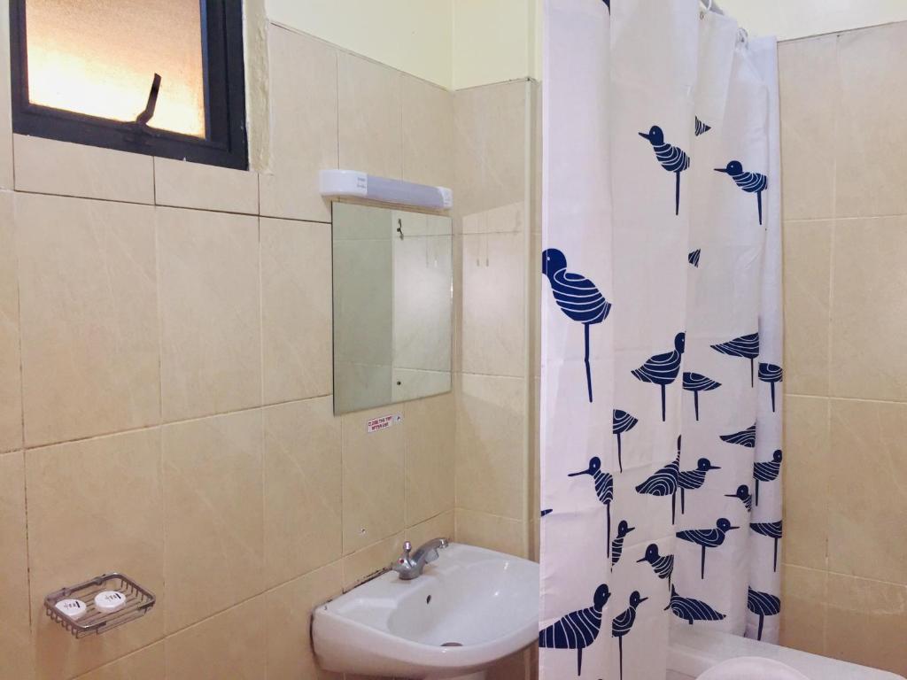 Vienna Woods Holiday Inn Limited