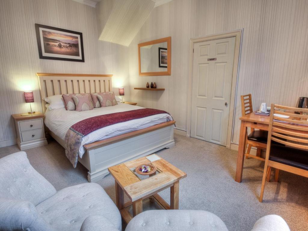 Brooklands Lodge