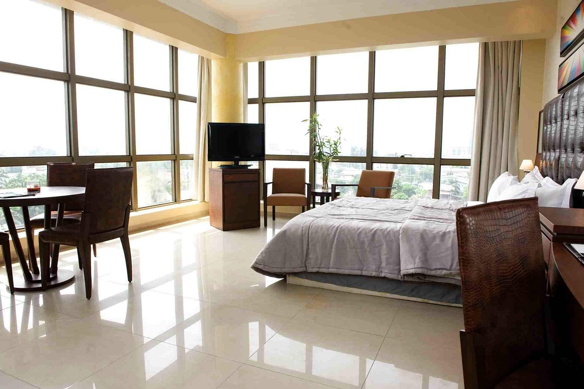 The Avenue Suites