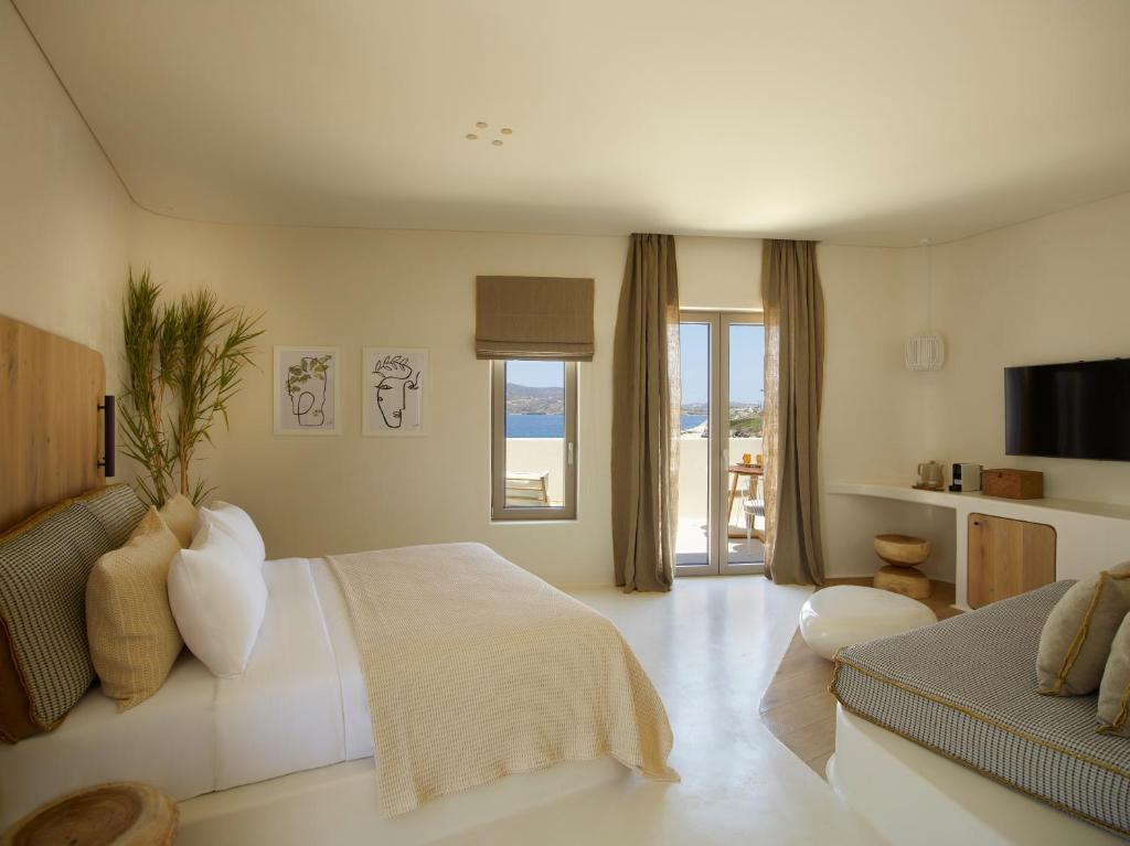 White Pebble Suites