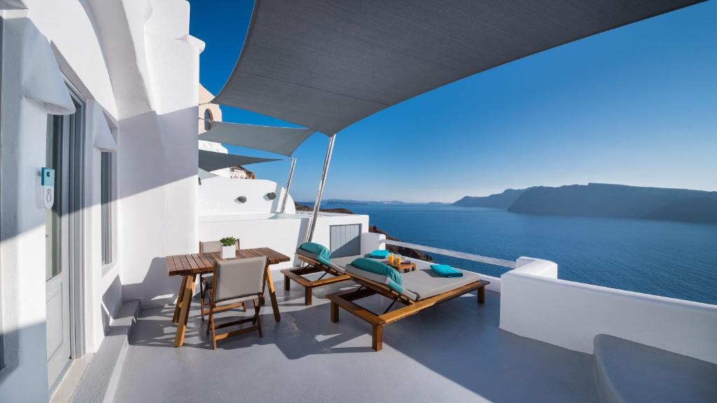 Maregio Suites