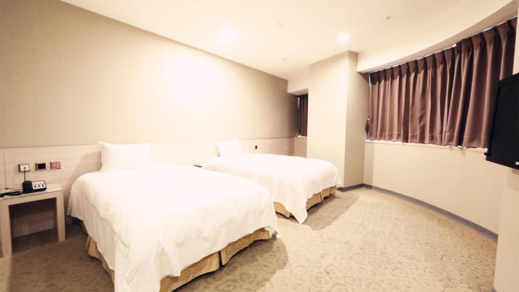 Grand Earl Hotel