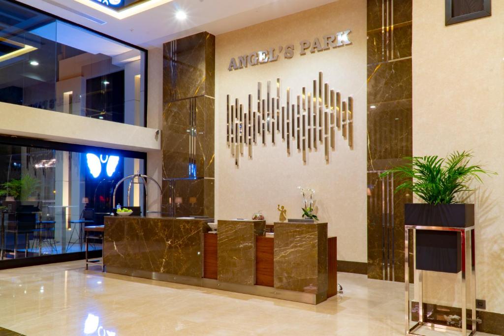 Angel's Park Hotel