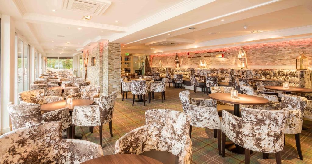 Duck Bay Hotel