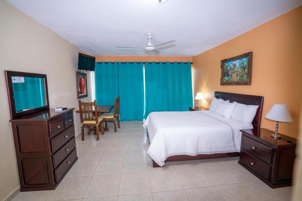 Jarabacoa River Club