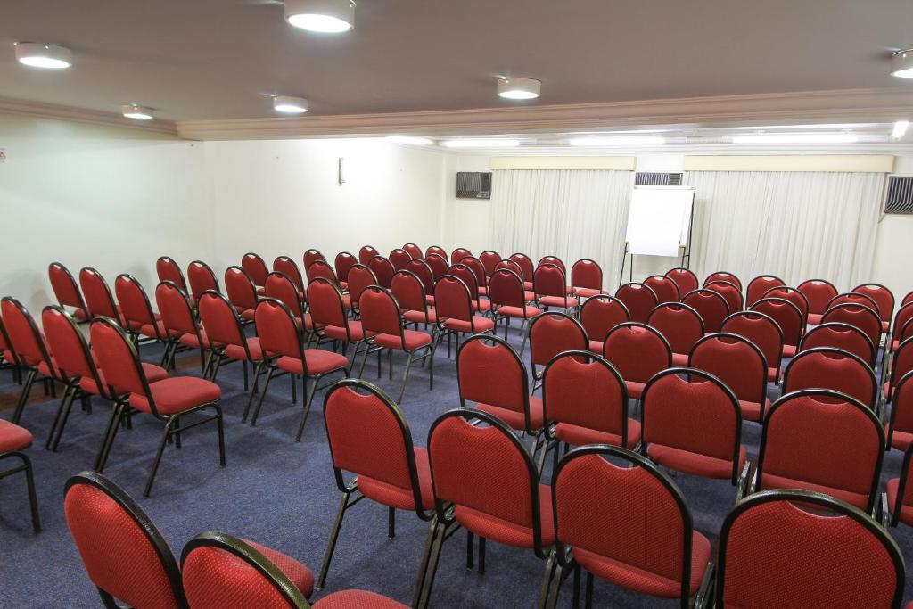 Trevi Hotel & Business