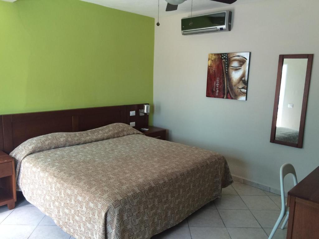 New Garden Hotel
