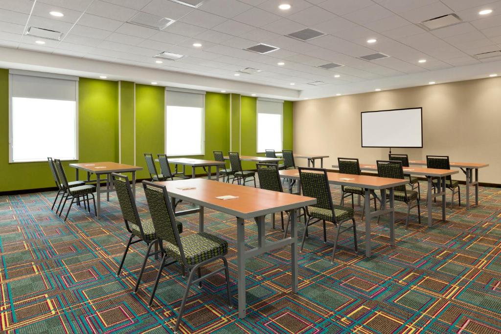 Home2 Suites by Hilton Hasbrouck Heights, NJ