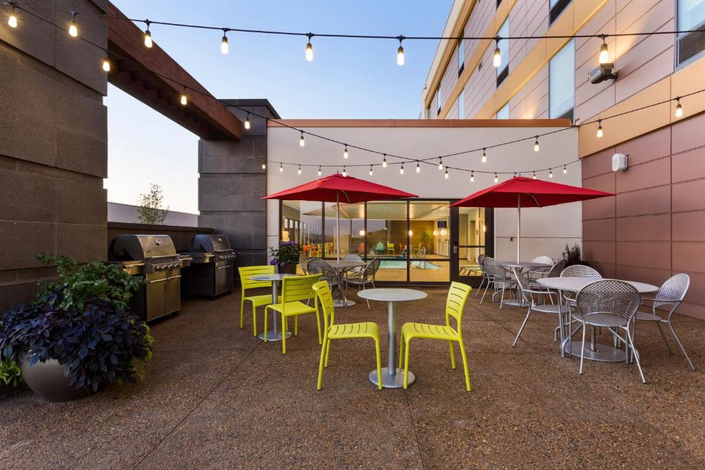 Home2 Suites Fargo