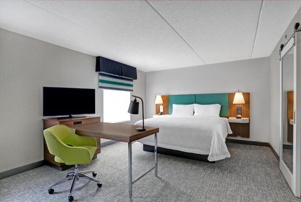 Hampton Inn & Suites by Hilton Belleville