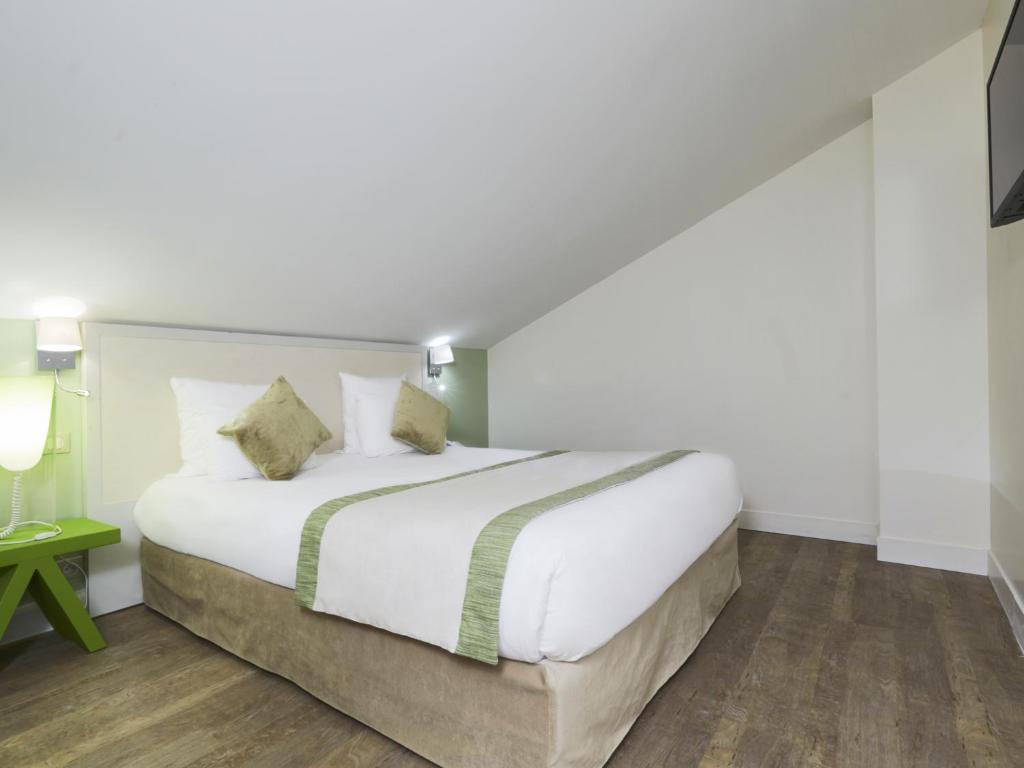 Hotel Kyriad Paris 18 - Porte de Clignancourt - Montmartre