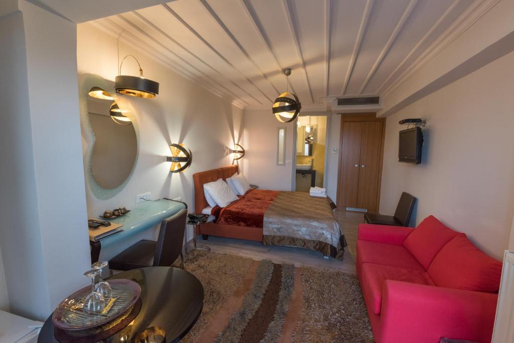 Amfitriti Palazzo Luxury Hotel