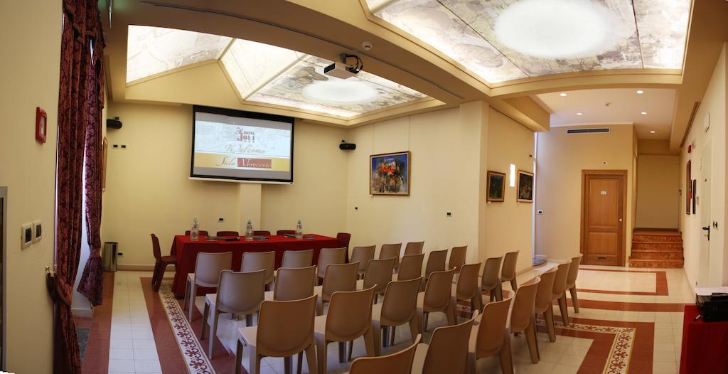 Hotel Joli