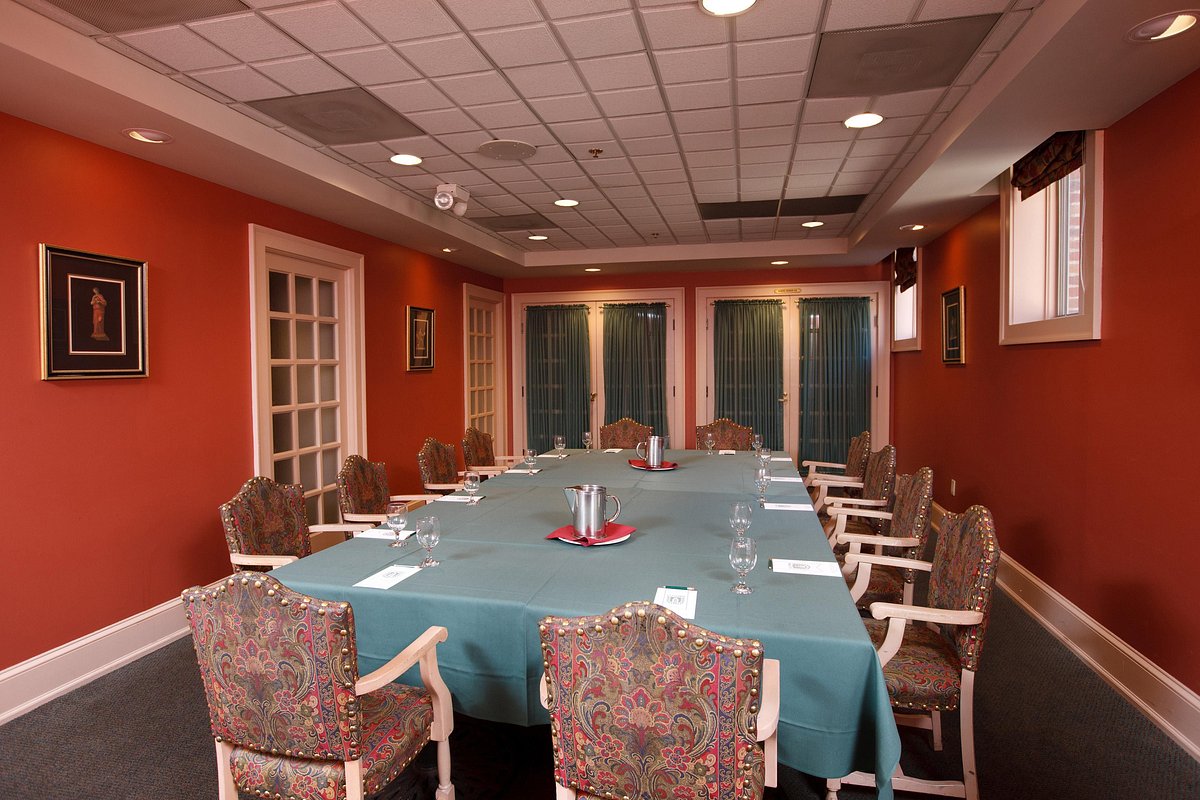 Bertram Inn at Glenmoor
