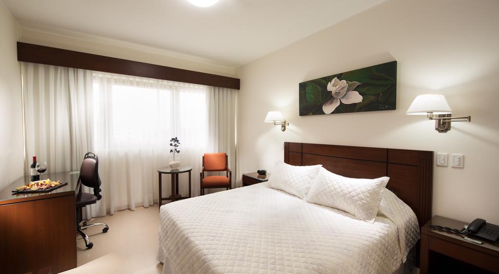 Hotel Cortez