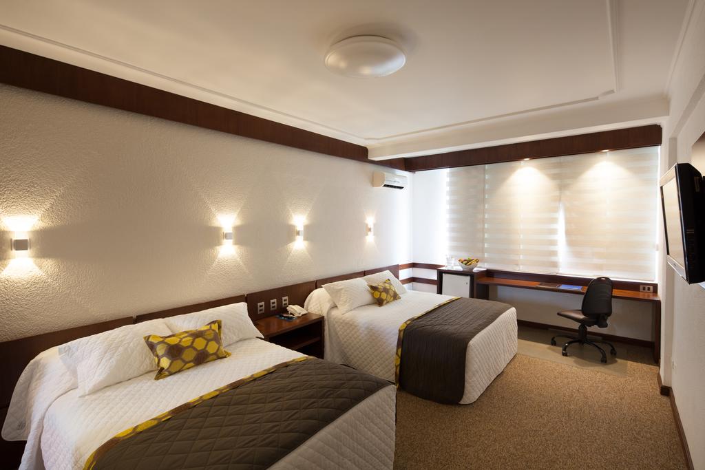 Hotel Cortez