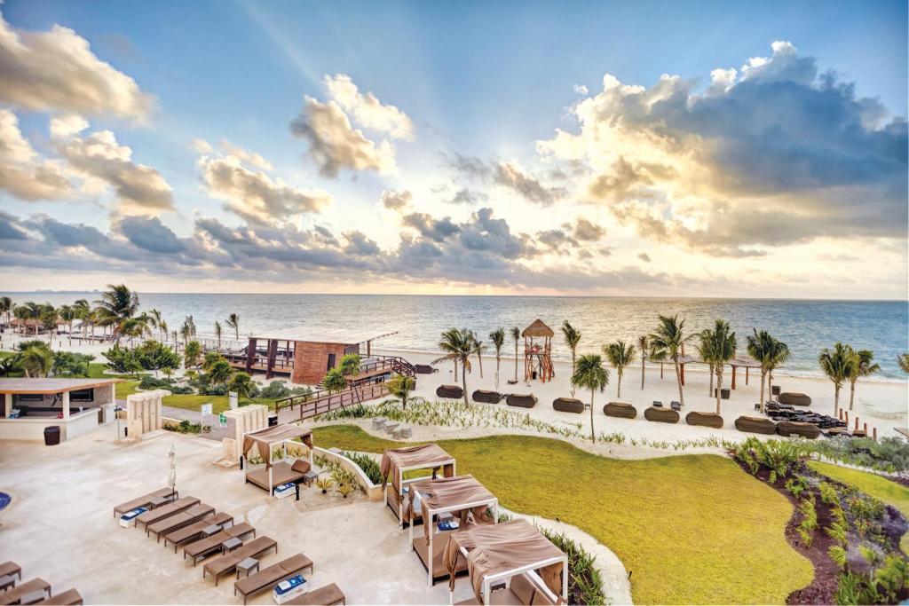 The Hideaway at Royalton Riviera Cancun Resort and Spa - All Inclusive