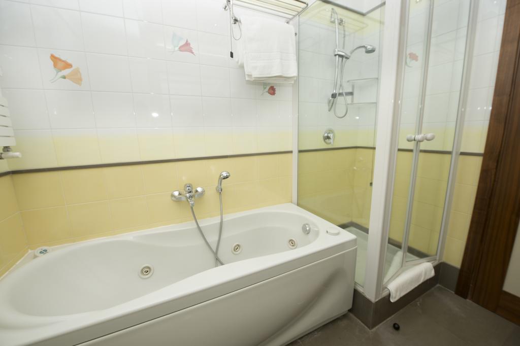 Solofra Palace Hotel Resorts