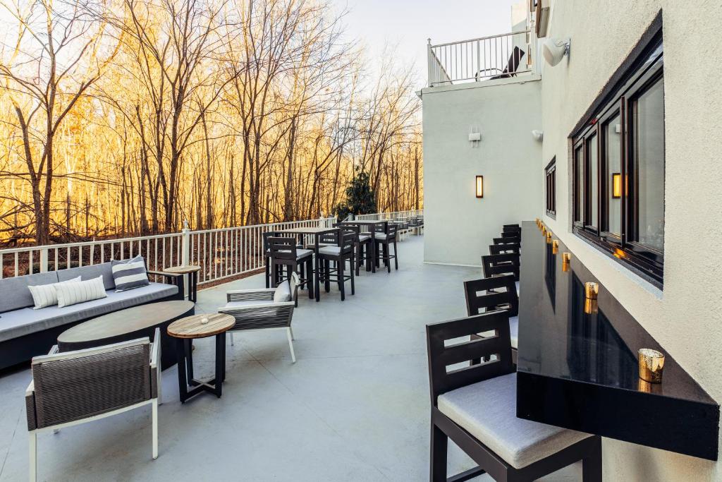 Somerset Hills Hotel. Tapestry Collection by Hilton