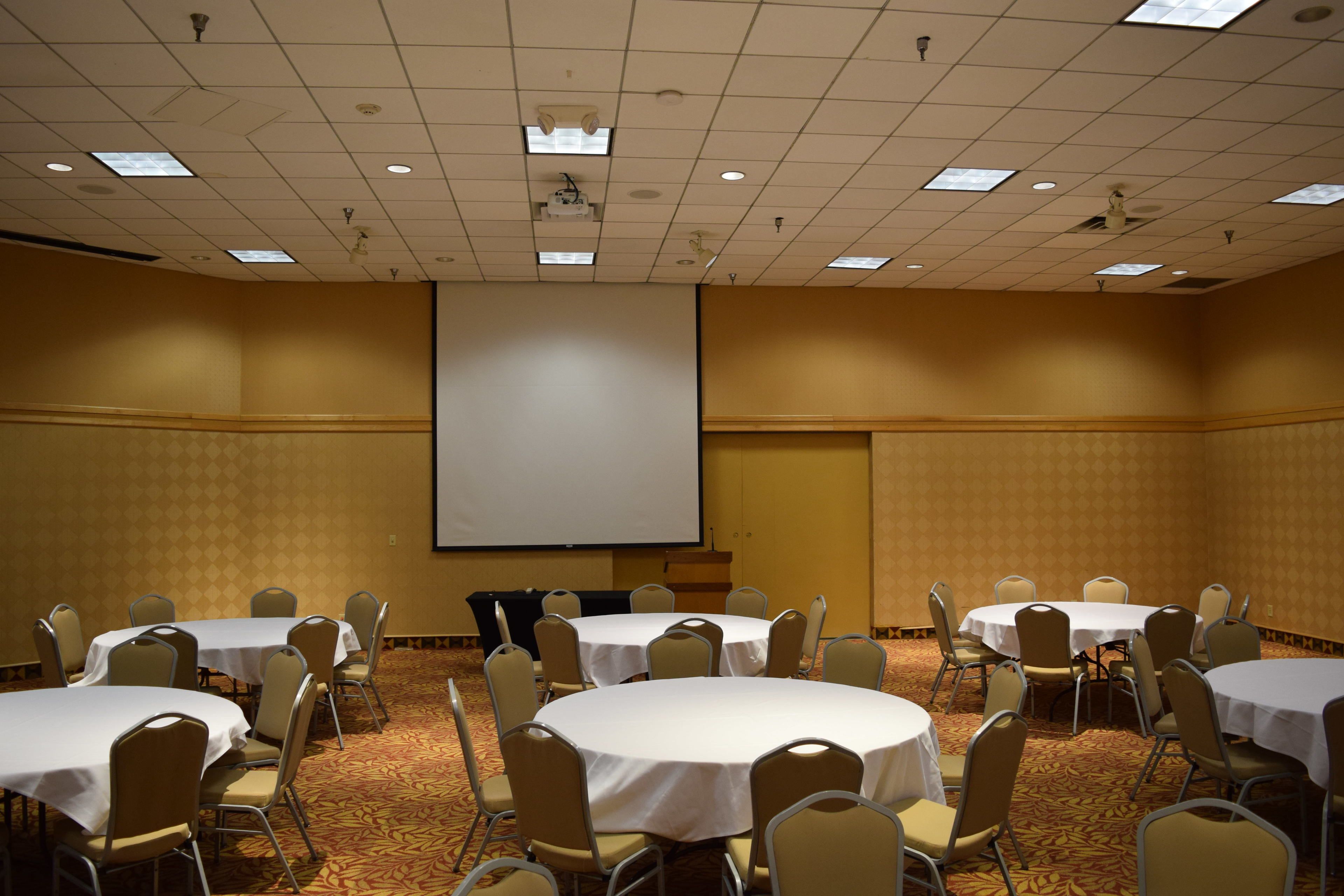 Gateway Hotel And Conference Center