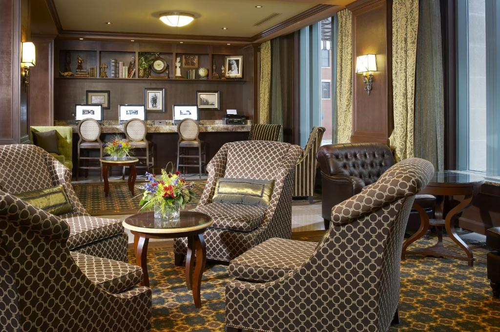 Hotel Julien Dubuque
