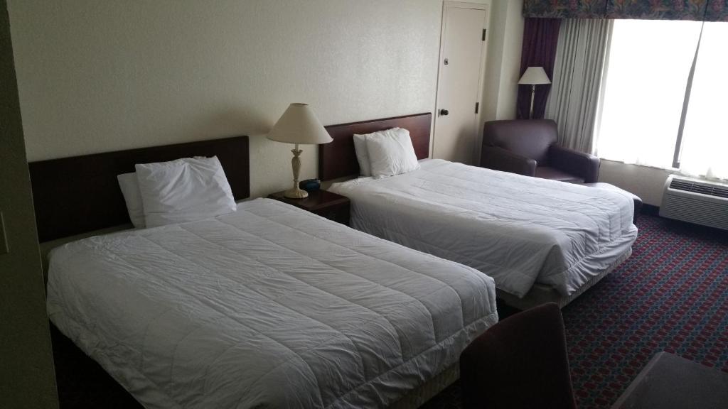 Imperial Swan Hotel & Suites