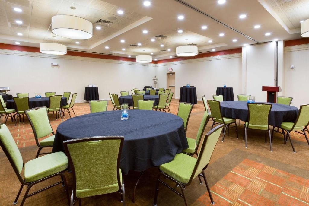 Drury Inn & Suites Mt. Vernon