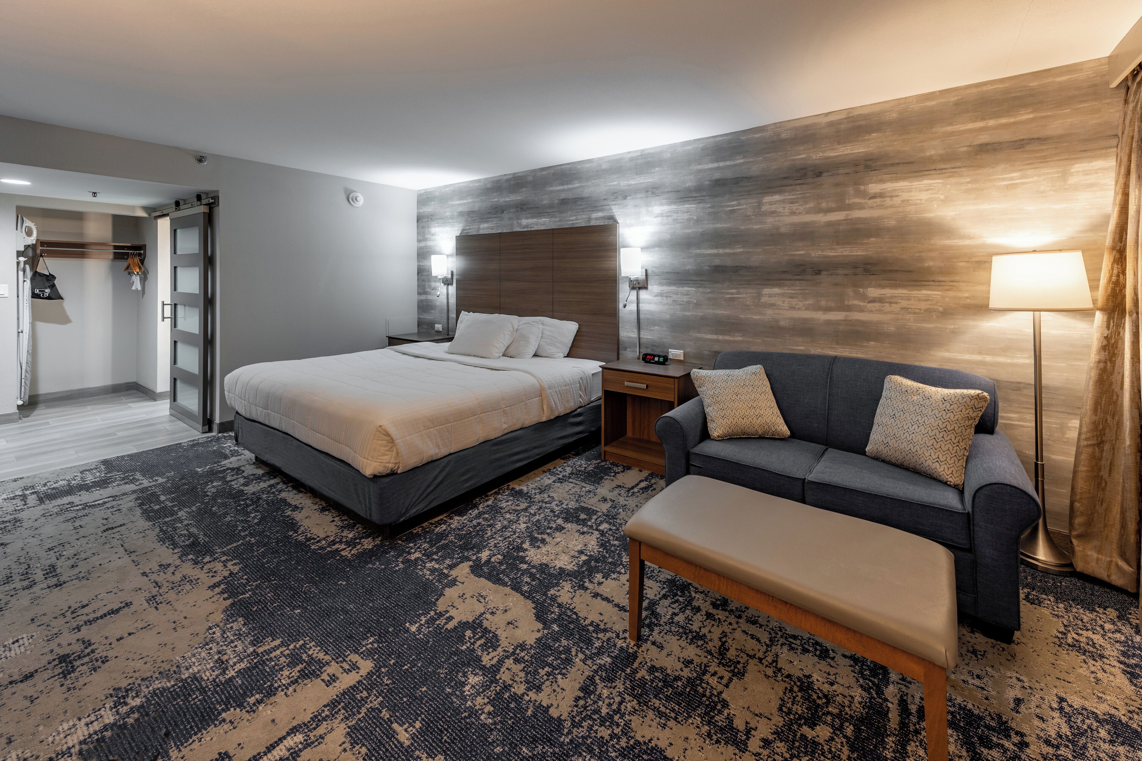 MCM Elegante Hotel and Conference Center Odessa