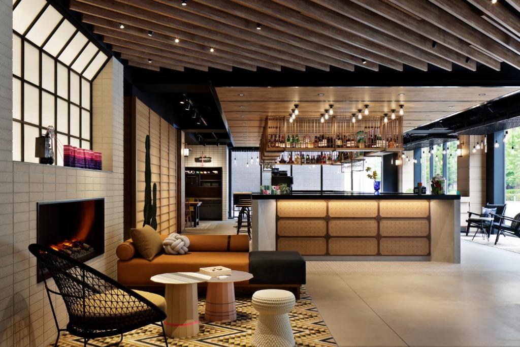 Moxy Kyoto Nijo