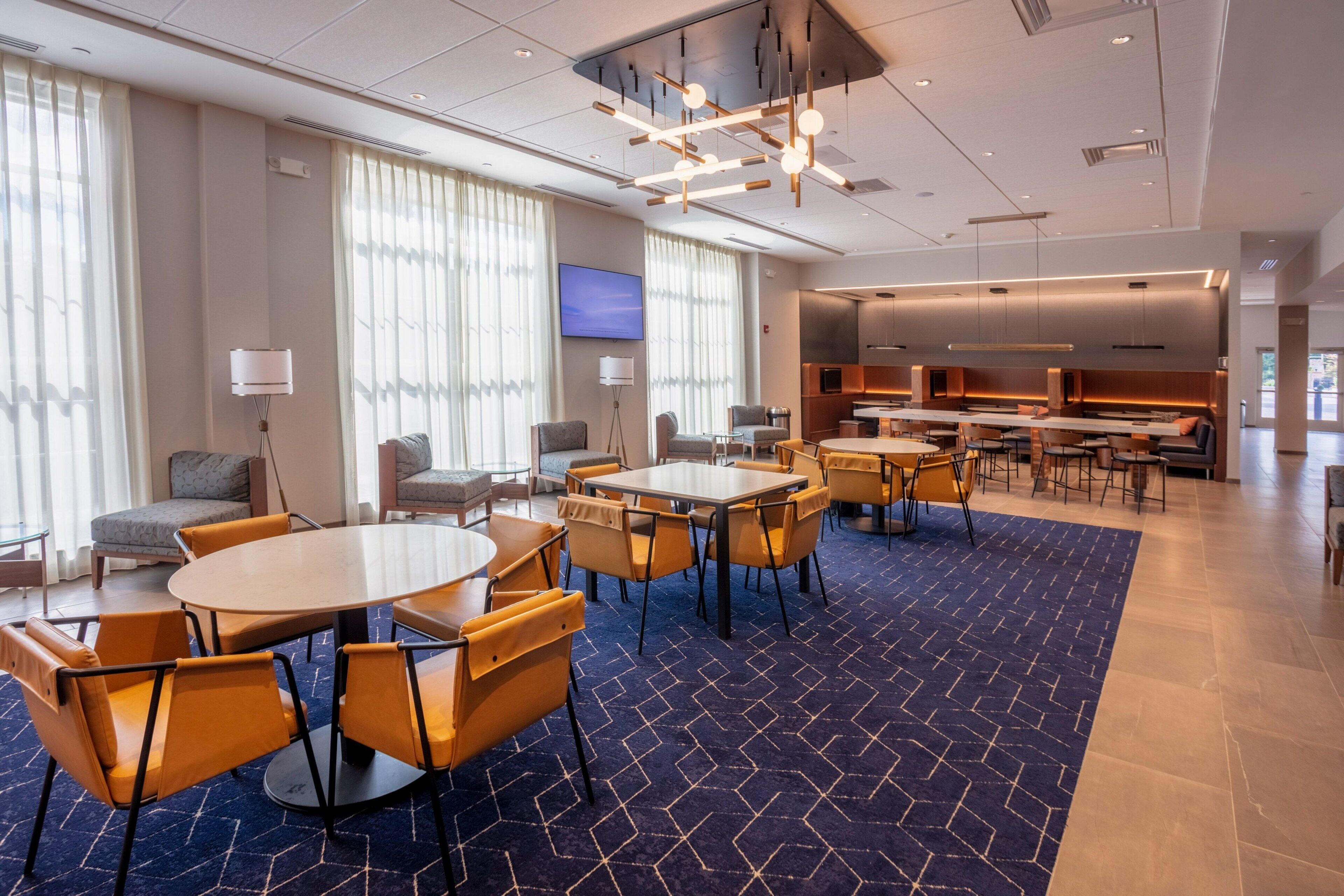 Courtyard by Marriott Rochester Downtown