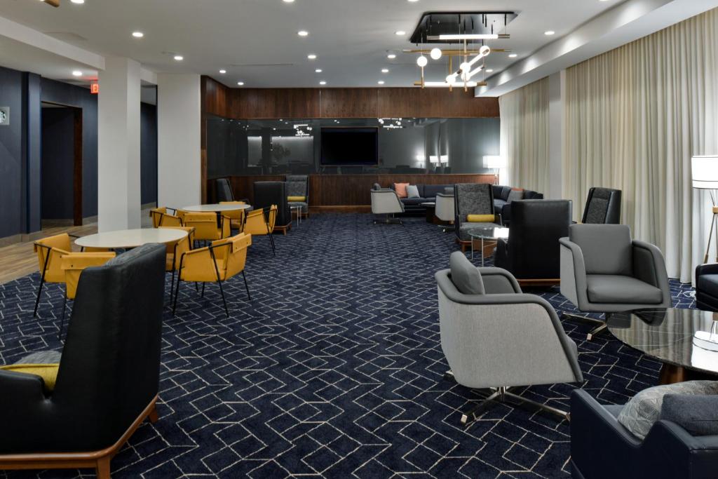 Courtyard by Marriott Raleigh Cary/Crossroads