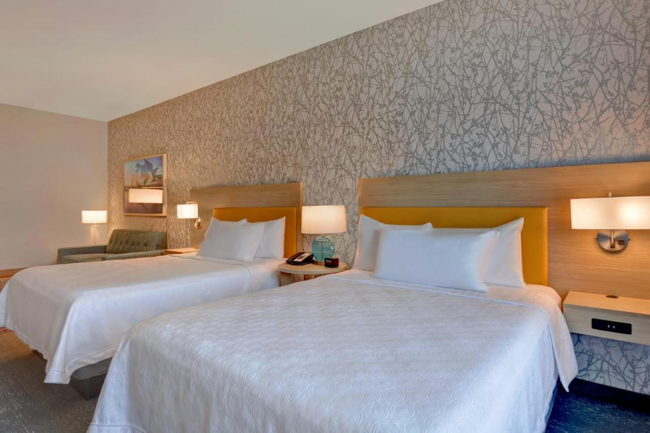 Home2 Suites Naples I-75 Pine Ridge Road, FL