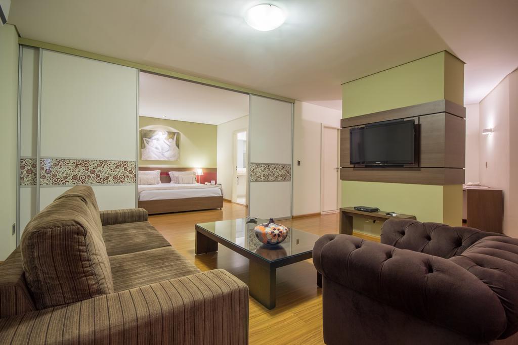 Crystal Palace Hotel