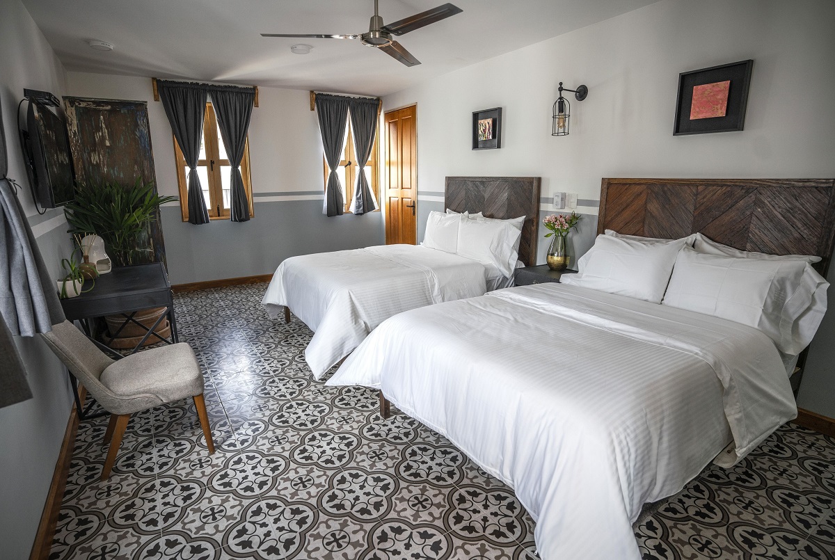 Clandestino Hotel