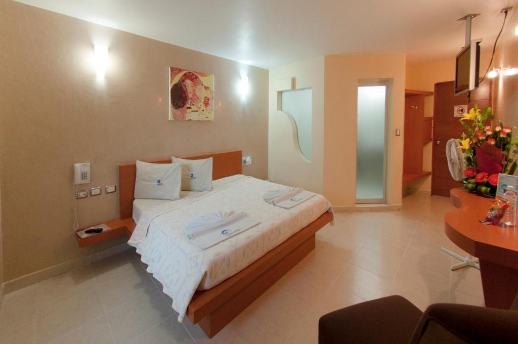 Auto Hotel Mediterraneo