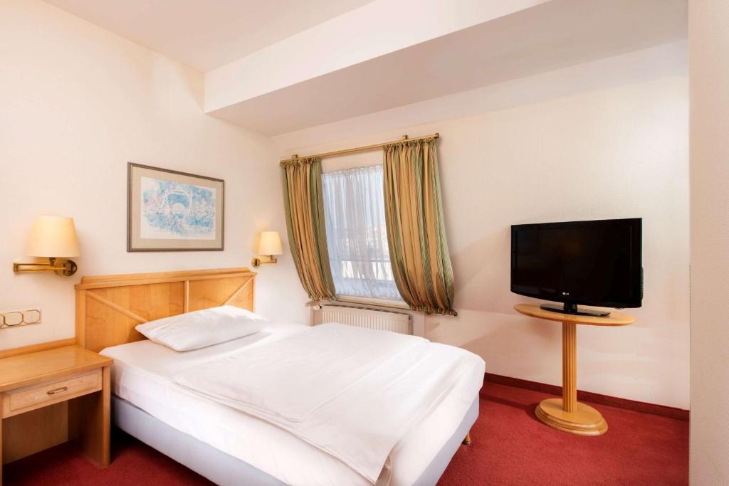 TRYP by Wyndham Koln City Centre