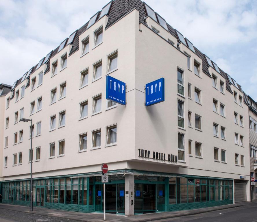 TRYP by Wyndham Koln City Centre