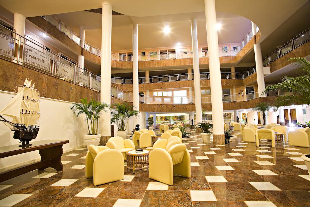 Esmeralda Praia Hotel