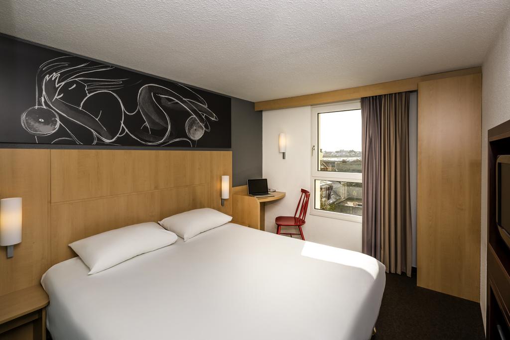 ibis Roscoff bord de mer