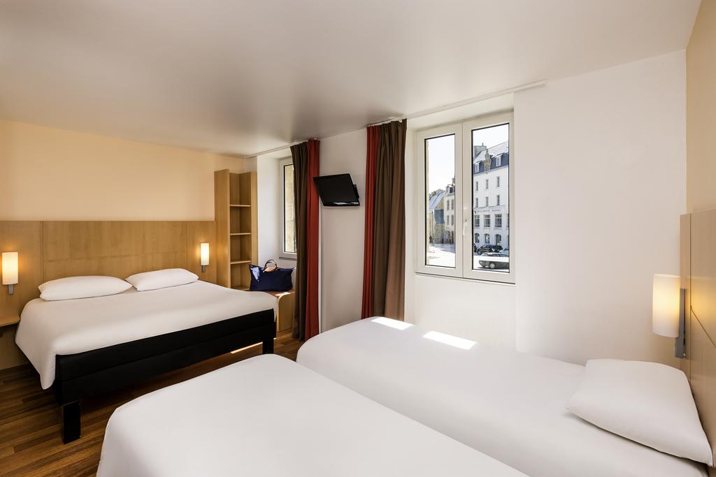 ibis Roscoff bord de mer