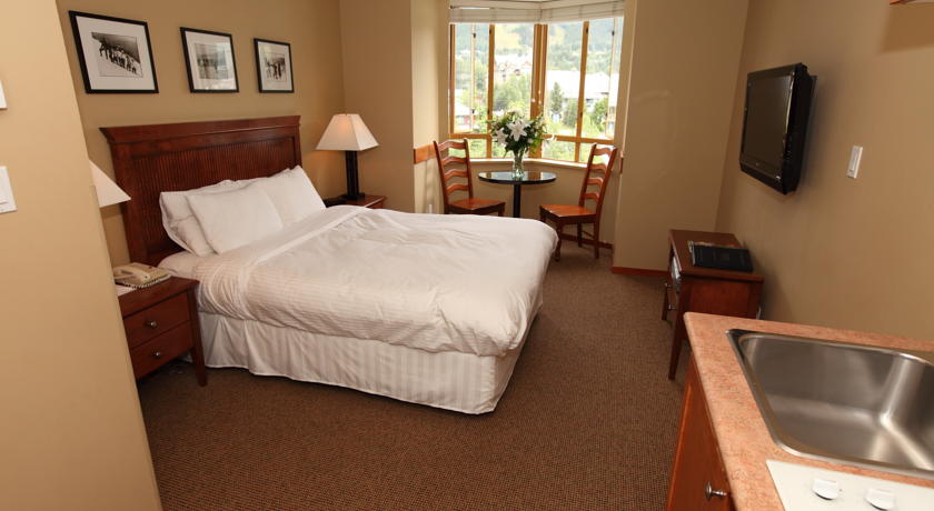 Whistler Cascade Lodge