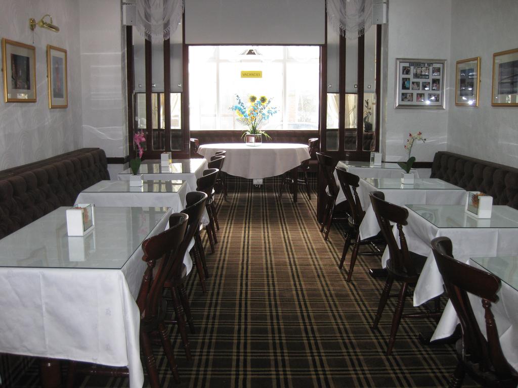 Rock Dene Hotel - Guest House