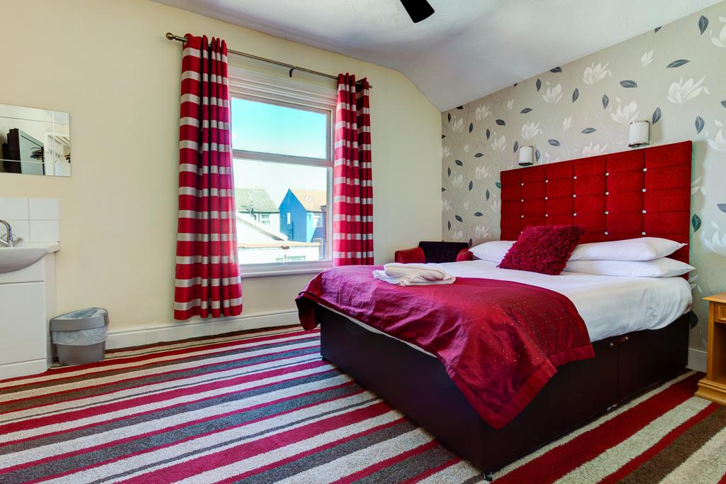 New Osborne Hotel