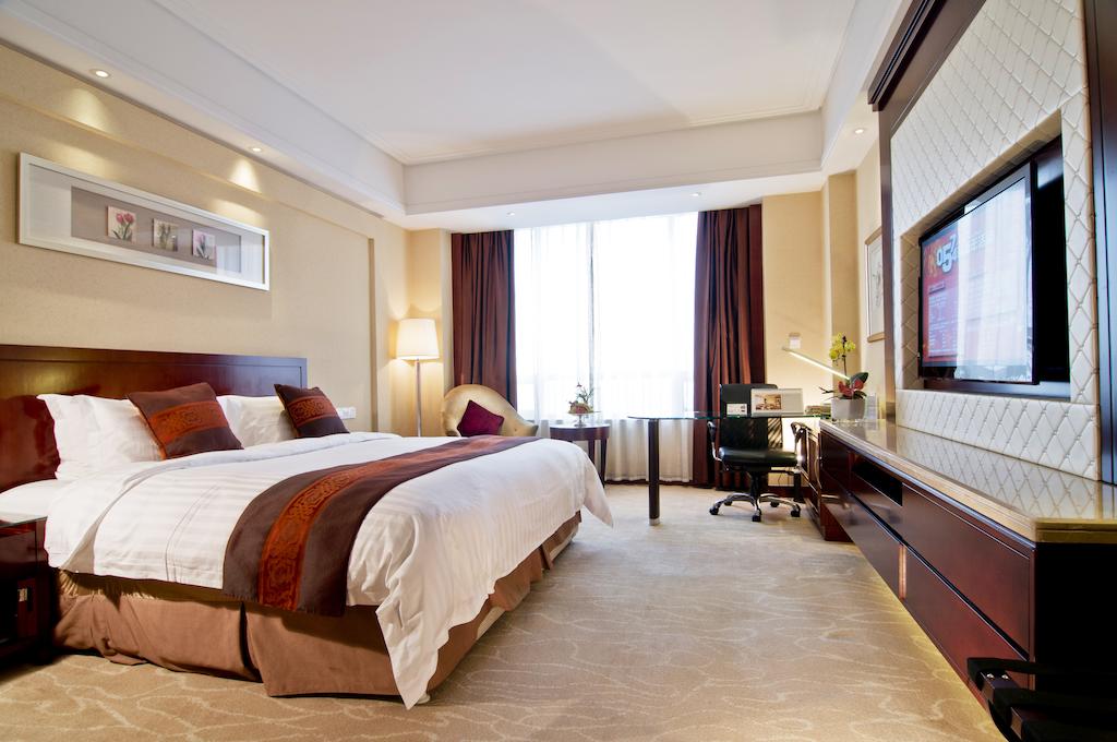 Plaza Hotel Yuyao