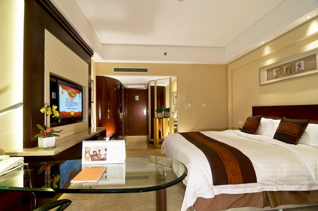 Plaza Hotel Yuyao
